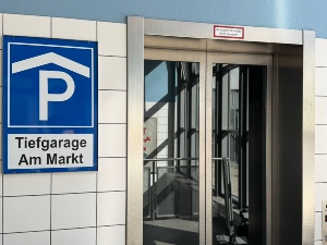 Fahrstuhl Tiefgarage Am Markt (c) Pressestelle (1) © Pressestelle Fahrstuhl Tiefgarage Am Markt