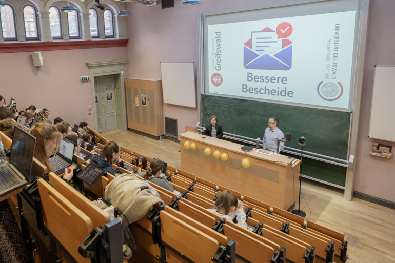 Projekt zwischen Stadt und Universität - Bessere-Bescheide