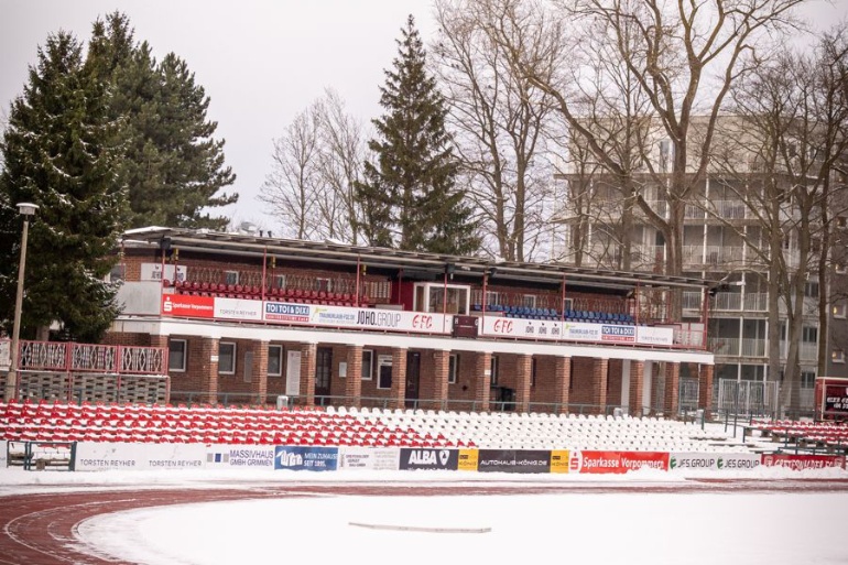 Schnee im Greifswalder Volksstadion