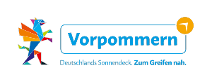 Vollfarbiges Logo des Regionalmarketing und -entwicklung Vorpommern e. V. mit buntem Greifen und dem Slogan "Deutschlands Sonnendeck. Zum Greifen nah."