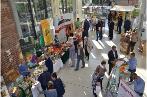 Stände der Regionalproduktemesse im PLM