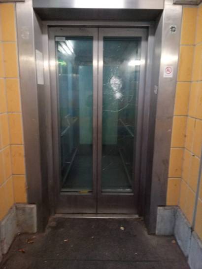 Schachttr unten rechts