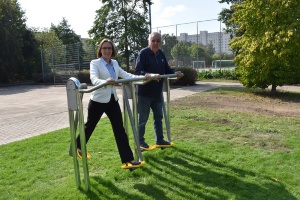 Jeannette von BUsse testet neue Freizeitangebote am Dubnaring