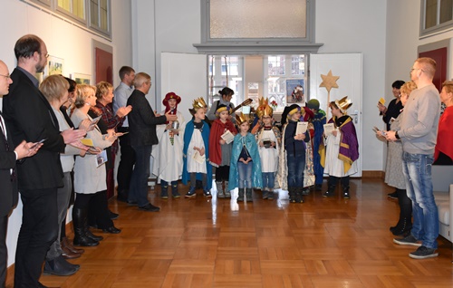 /export/sites/hgw/de/.galleries/Pressestelle-Pressemitteilungen/Sternsinger-St.-Joseph-im-Rathaus-Foto-Pressestelle-9.JPG