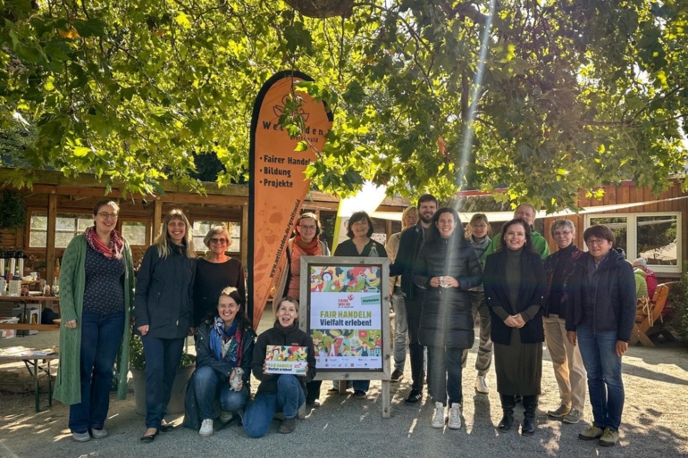 Teilnehmer des fairen Frühstücks im Tierpark