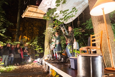 /export/sites/hgw/de/.galleries/Pressestelle-Pressemitteilungen/Wipfeltreffen-bei-der-Kulturnacht-2015-Philipp-Schroeder-Lensescape.org-5.jpg