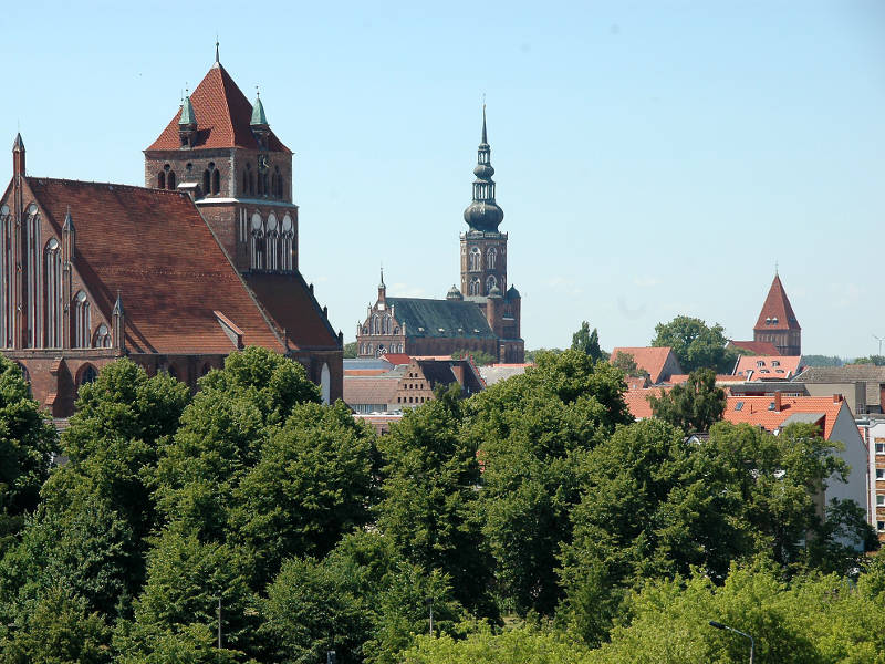 St. Marien, Dom St. Nikolai, St. Jacobi  Close St. Marien, Dom St. Nikolai, St. Jacobi  Close