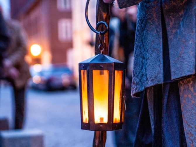 Nachtwächterführung im Laternenlicht © Henry Dramsch Nachtwächterführung im Laternenlicht