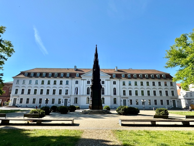 Uniblick@Koch © Gudrun Koch Universitätsgebäude