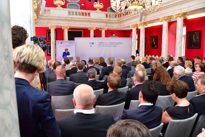 Angela Merkel zu Gast in der ehrwürdigen Aula © Universität Greifswald Angela Merkel zu Gast in der ehrwürdigen Aula