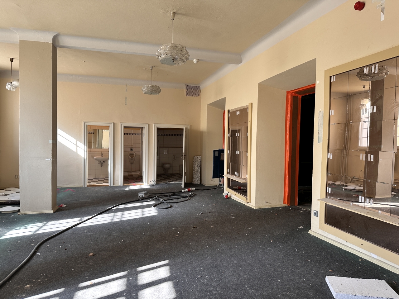 Blick in das Foyer im Theater